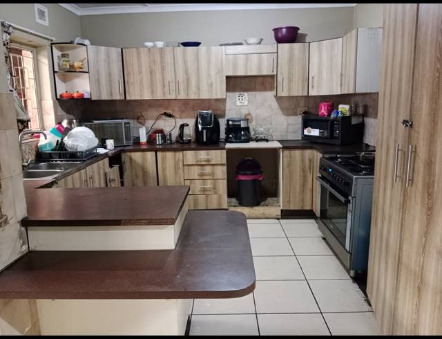 15 BEDROOM HOUSE FOR SALE IN PIETERMARITZBURG CENTRAL